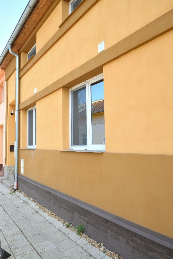 Breclav Centrum Εξωτερικό φωτογραφία